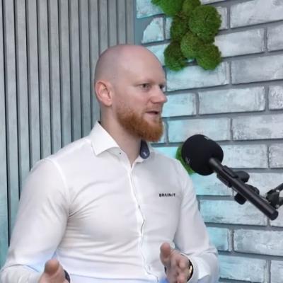 Ako vyzerá digitalizácia účtovníctva v praxi: Pozrite si naše nové podcastové video